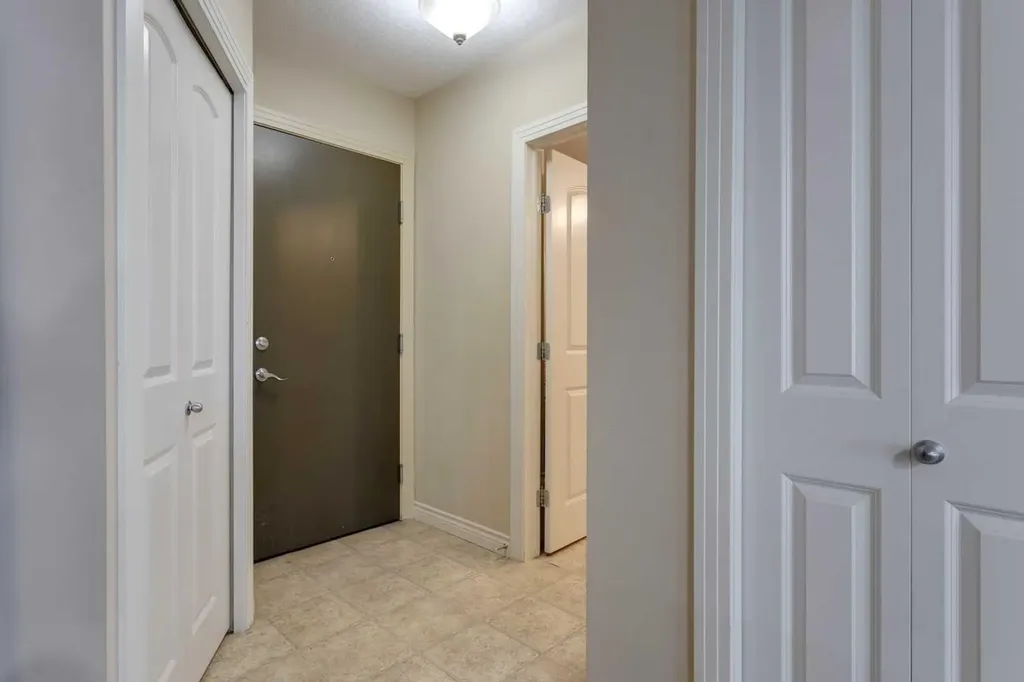 3101 34 Avenue NW Calgary AB T2L 0Y2