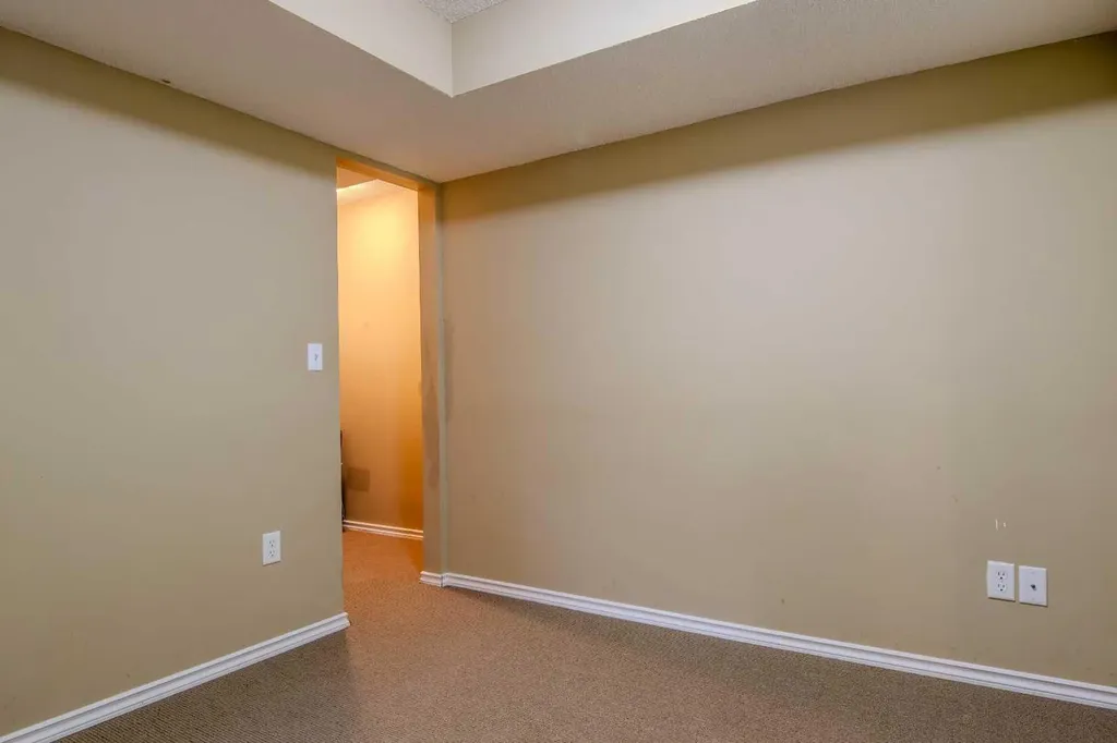 161 Saddlecrest Close NE Calgary AB T3J 5B6