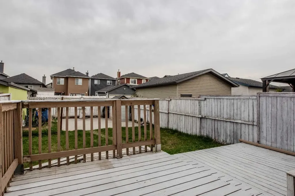 161 Saddlecrest Close NE Calgary AB T3J 5B6