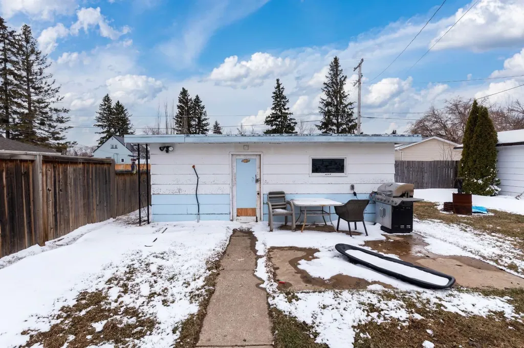 4707 41 Street Lloydminster SK S9V0C5