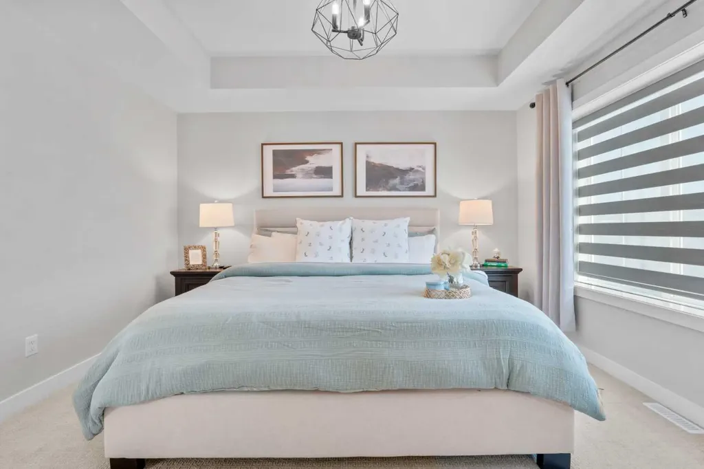 1053 West Lakeview Chestermere AB T1X2T2