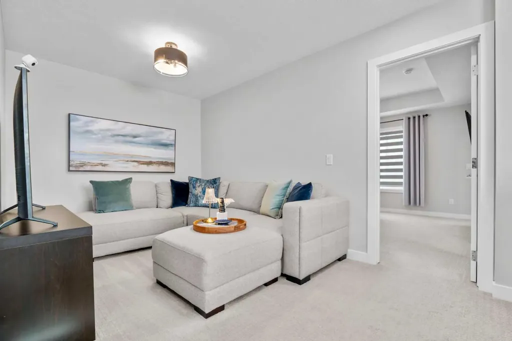 1053 West Lakeview Chestermere AB T1X2T2