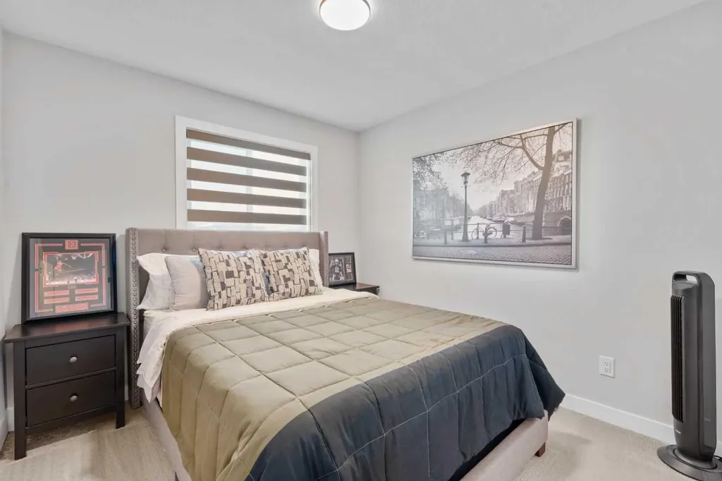 1053 West Lakeview Chestermere AB T1X2T2