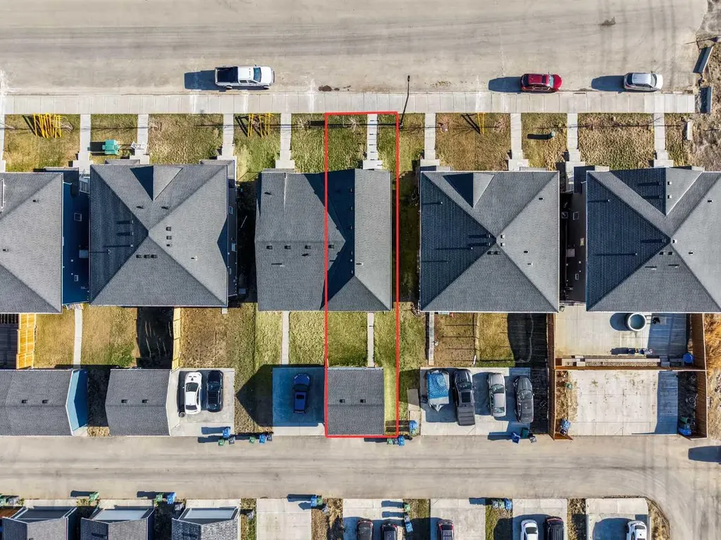 1053 West Lakeview Chestermere AB T1X2T2