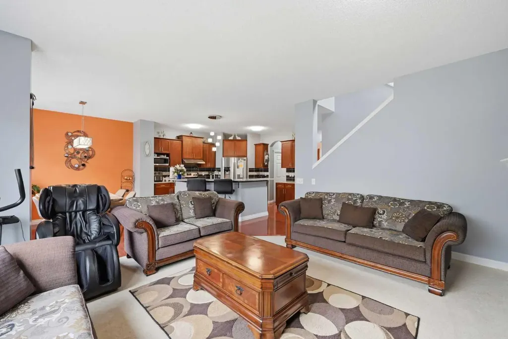 61 Saddleland Drive NE Calgary AB T3J 5J3