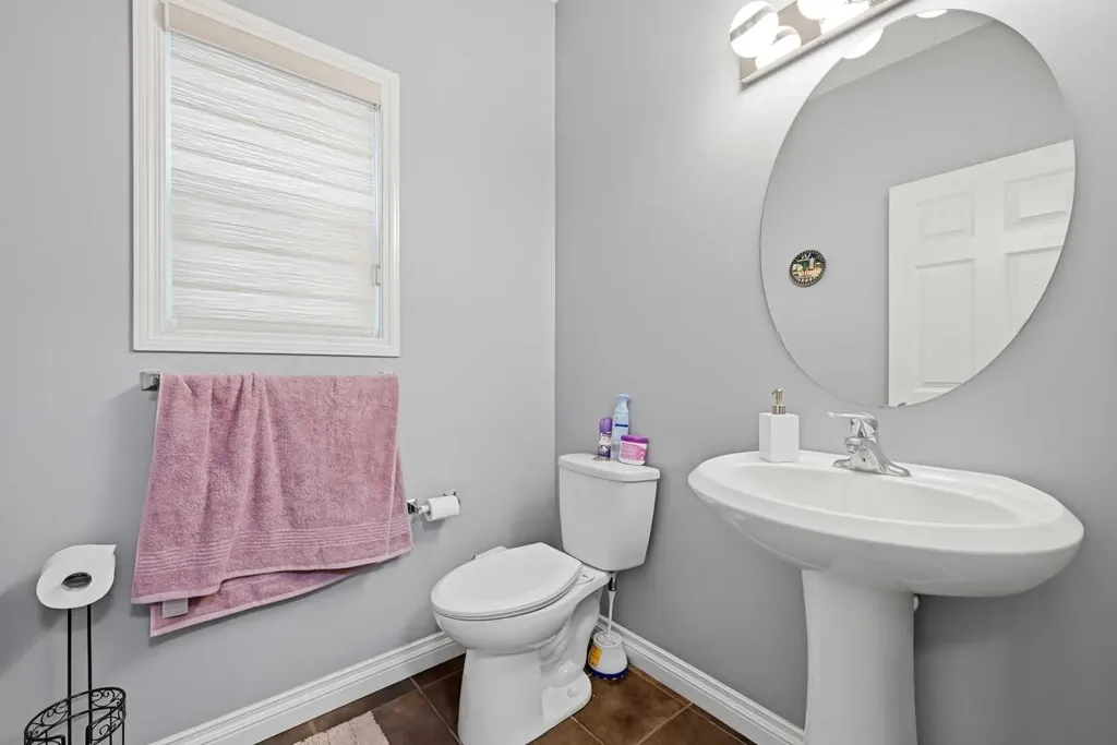 61 Saddleland Drive NE Calgary AB T3J 5J3