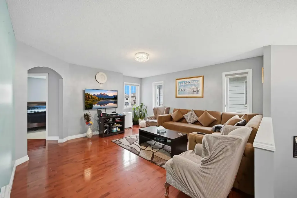 61 Saddleland Drive NE Calgary AB T3J 5J3