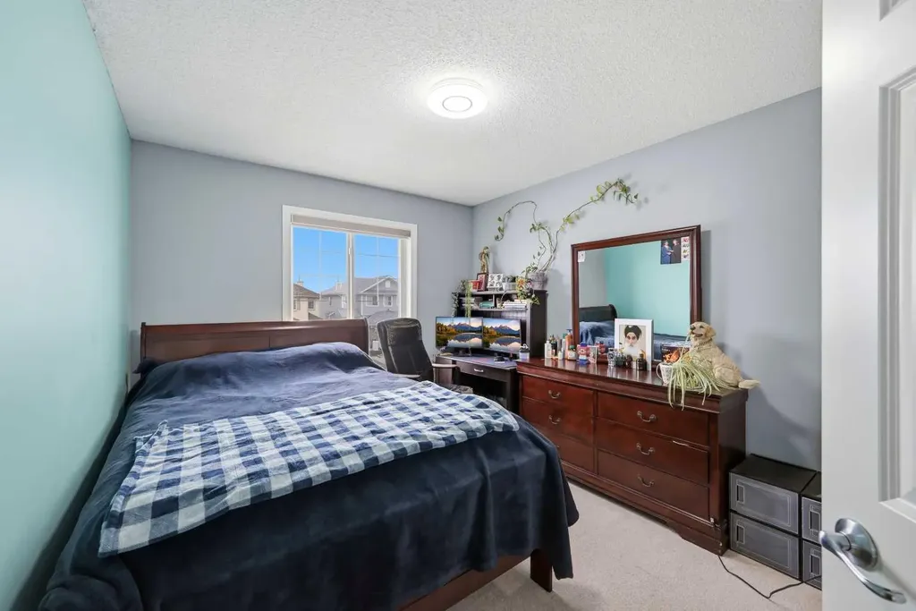 61 Saddleland Drive NE Calgary AB T3J 5J3