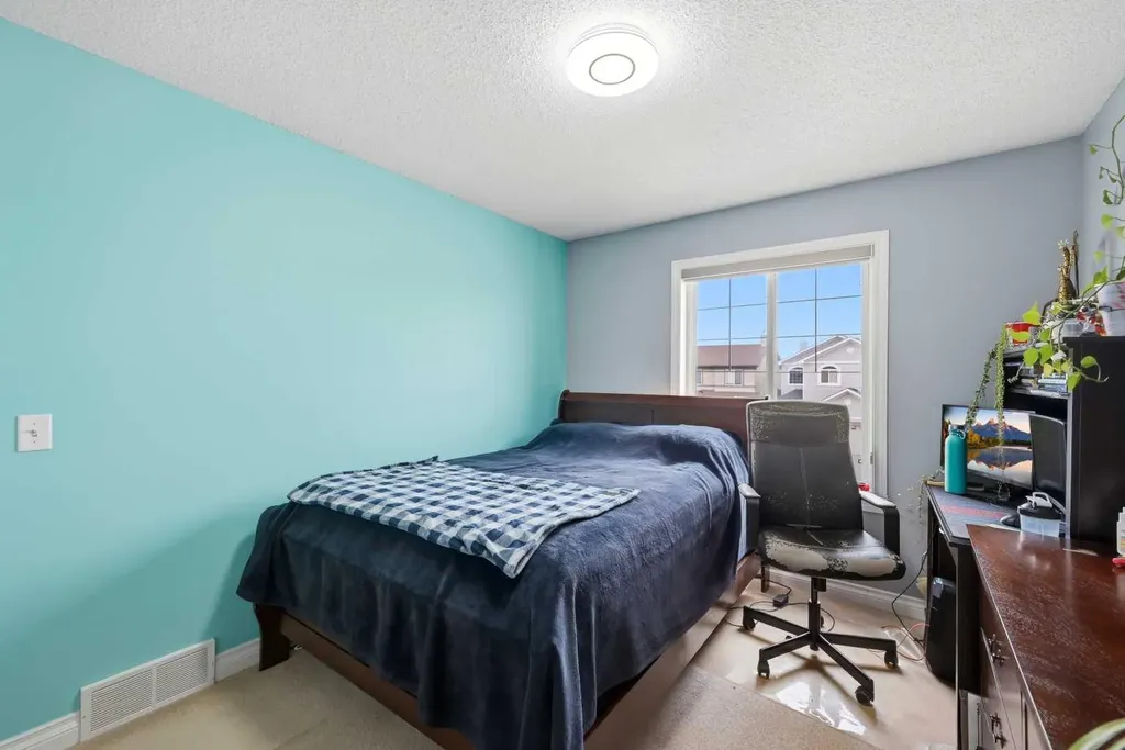 61 Saddleland Drive NE Calgary AB T3J 5J3