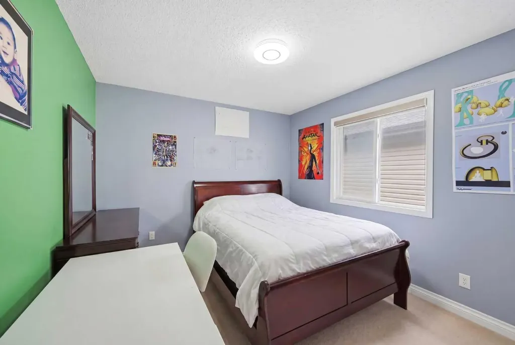 61 Saddleland Drive NE Calgary AB T3J 5J3