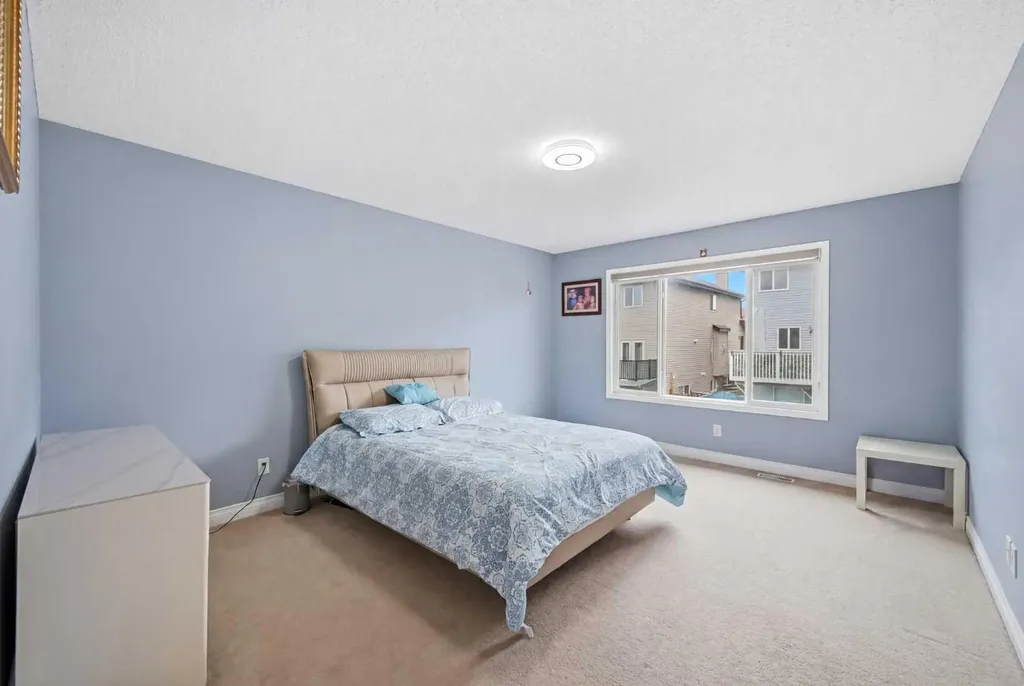 61 Saddleland Drive NE Calgary AB T3J 5J3