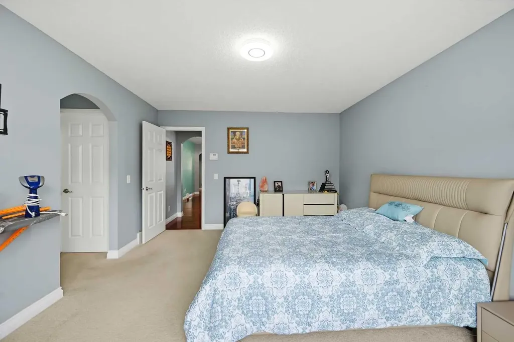 61 Saddleland Drive NE Calgary AB T3J 5J3