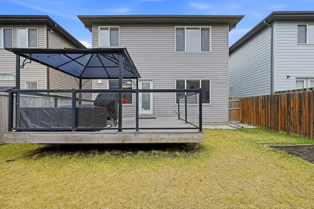61 Saddleland Drive NE Calgary AB T3J 5J3