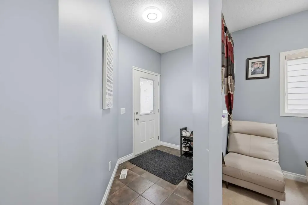 61 Saddleland Drive NE Calgary AB T3J 5J3