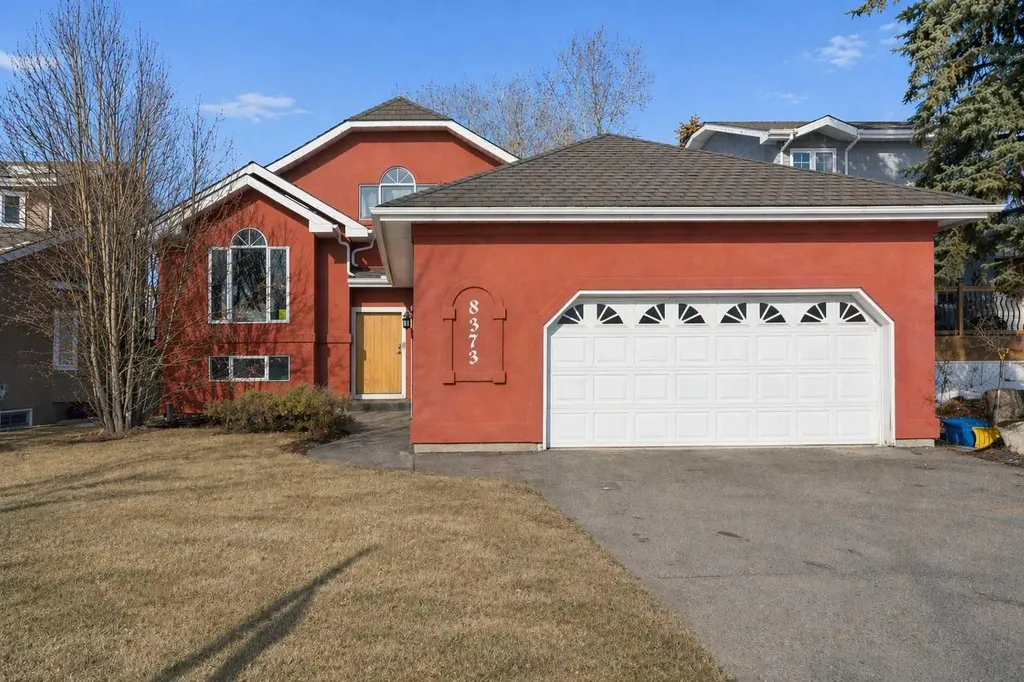 8373 Edgevalley Drive NW Calgary AB T3A 4X6