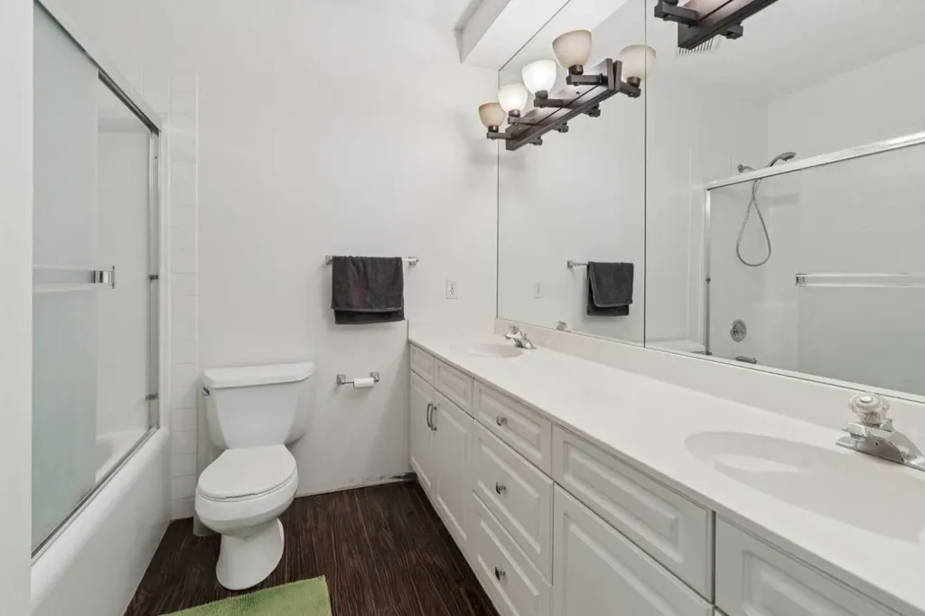 8373 Edgevalley Drive NW Calgary AB T3A 4X6