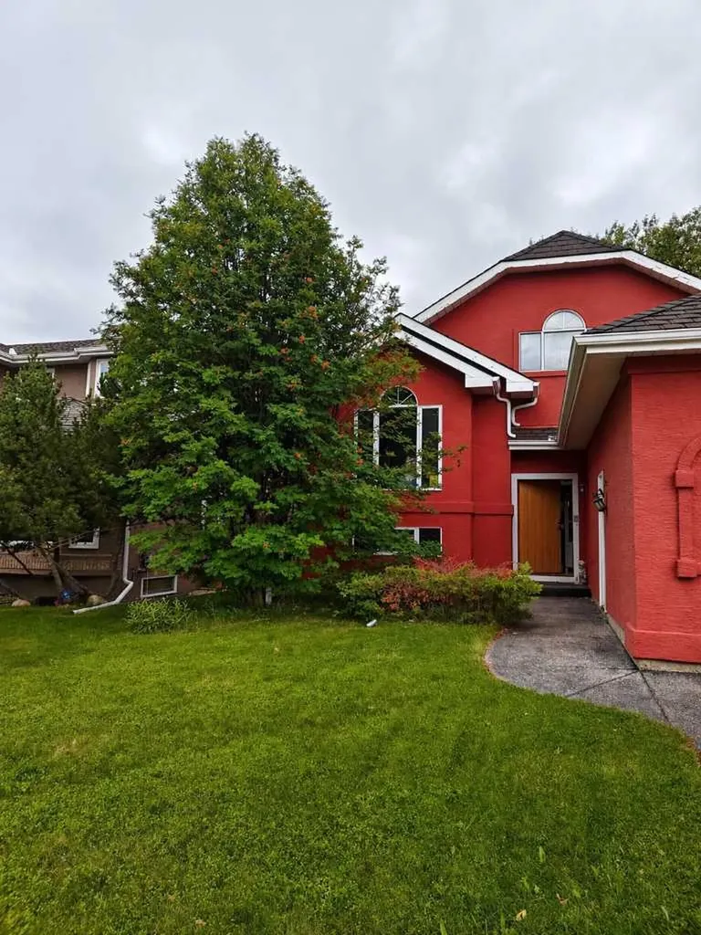 8373 Edgevalley Drive NW Calgary AB T3A 4X6