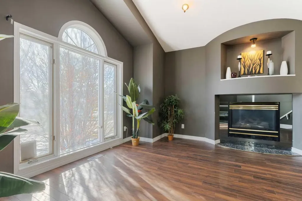 8373 Edgevalley Drive NW Calgary AB T3A 4X6