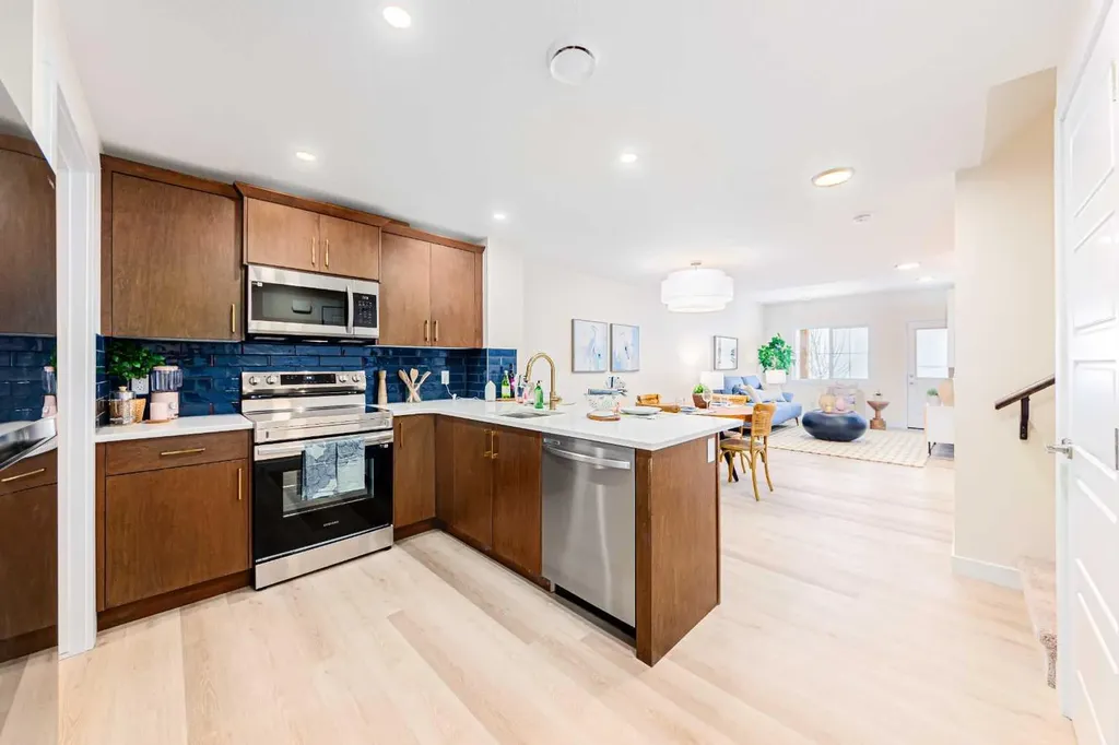 71 Ricardo Ranch Avenue SE Calgary AB T3M 3Z6