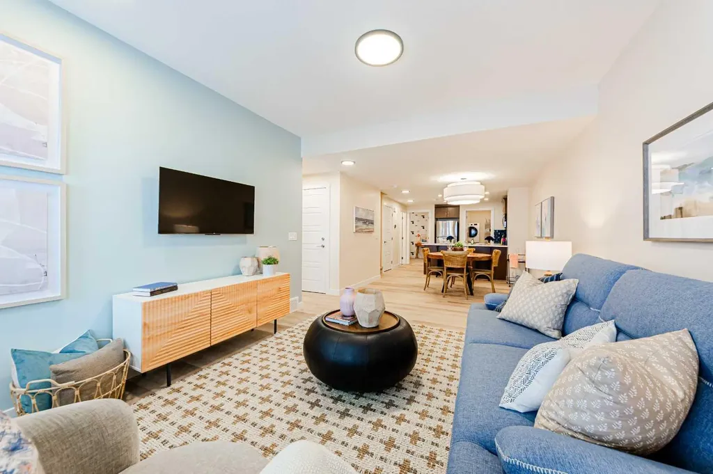 71 Ricardo Ranch Avenue SE Calgary AB T3M 3Z6
