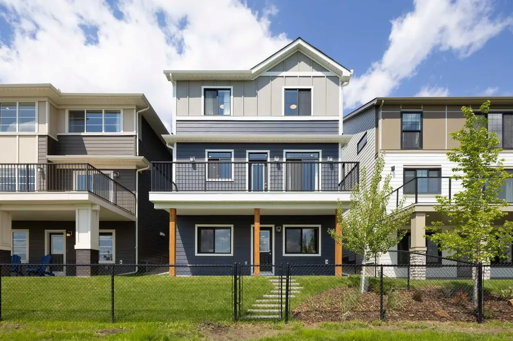 71 Ricardo Ranch Avenue SE Calgary AB T3M 3Z6