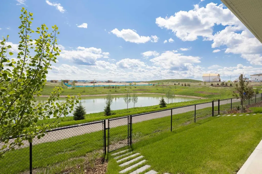 71 Ricardo Ranch Avenue SE Calgary AB T3M 3Z6