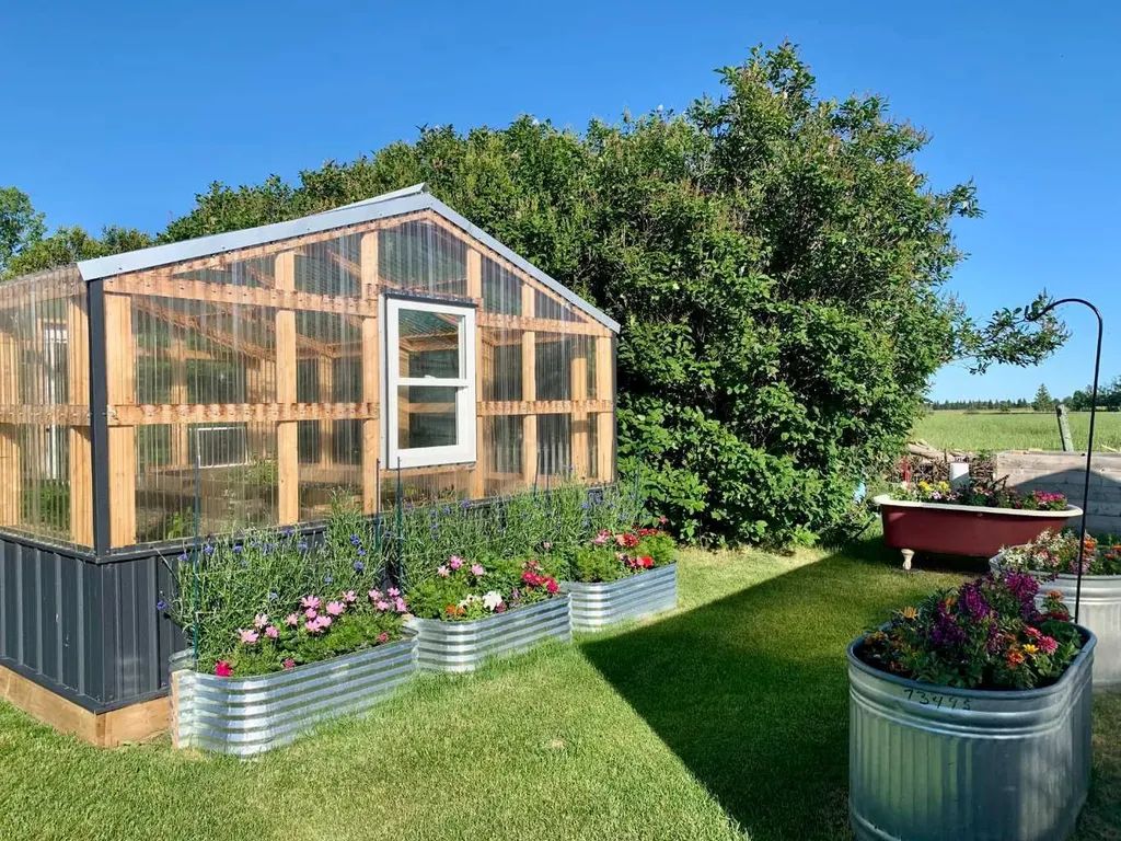 37408 Sand Road Rural Red Deer County AB T4S1E2