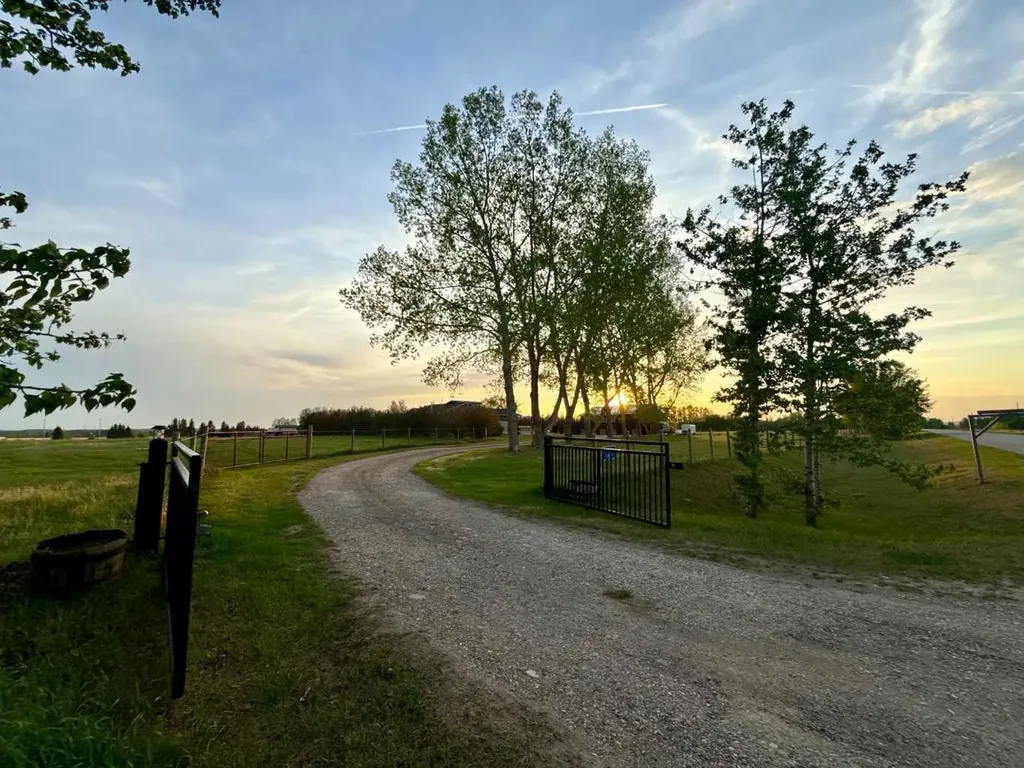37408 Sand Road Rural Red Deer County AB T4S1E2