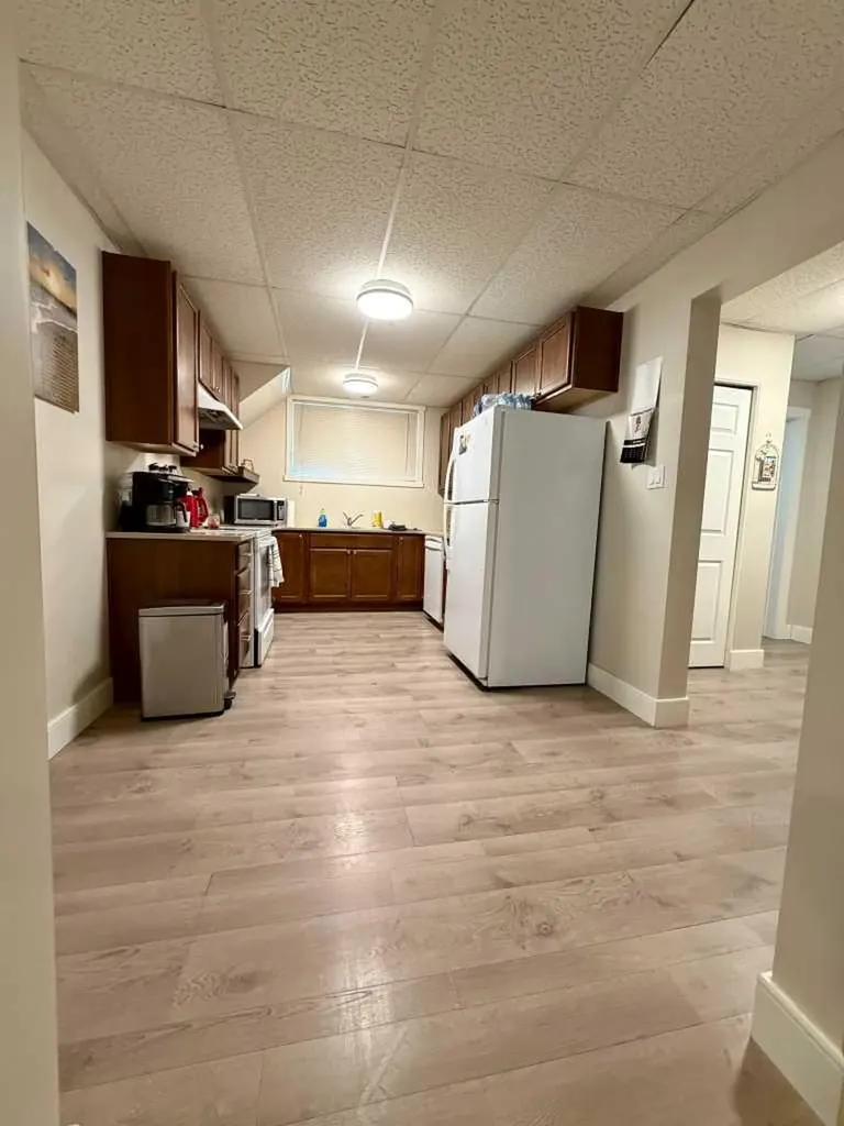 830 6 Avenue Wainwright AB T9W 1C2