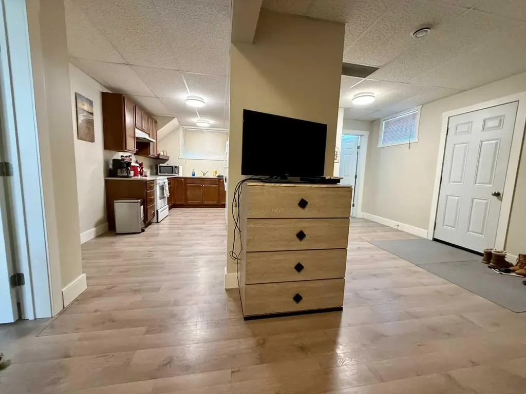830 6 Avenue Wainwright AB T9W 1C2