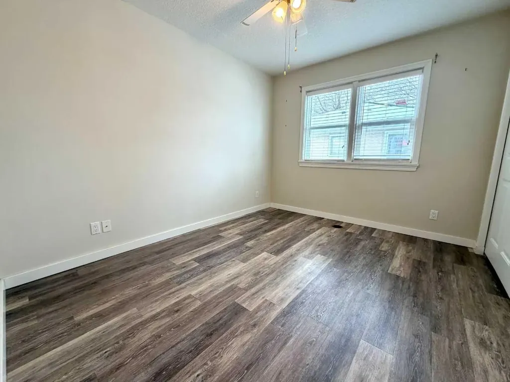 830 6 Avenue Wainwright AB T9W 1C2