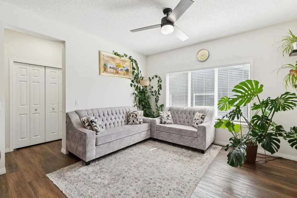 651 Savanna Landing NE Calgary AB T3J 2E4