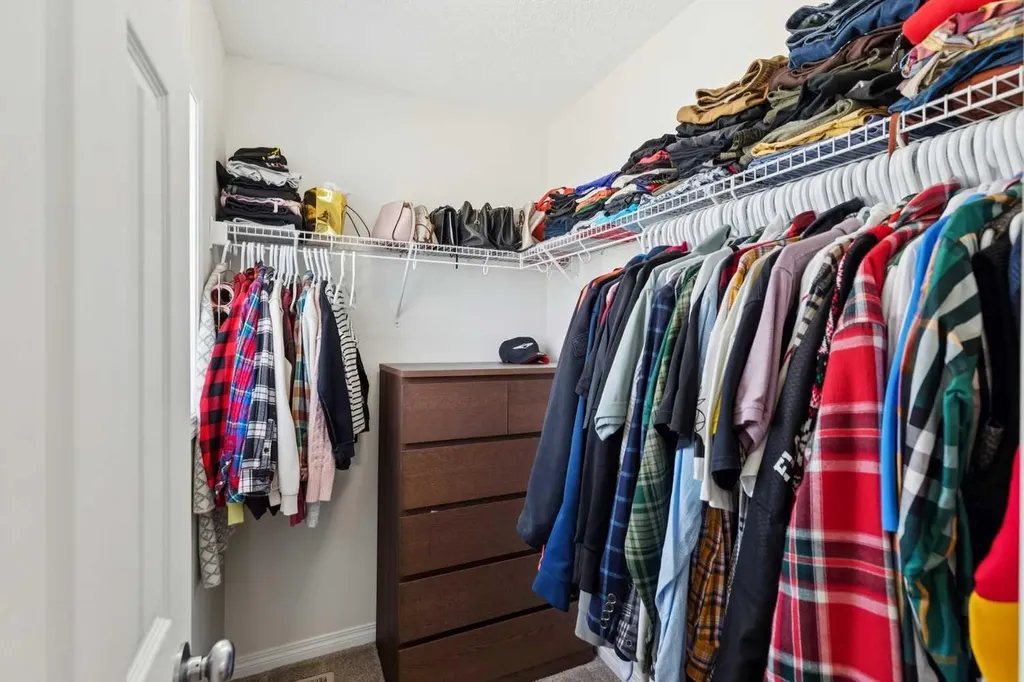 651 Savanna Landing NE Calgary AB T3J 2E4