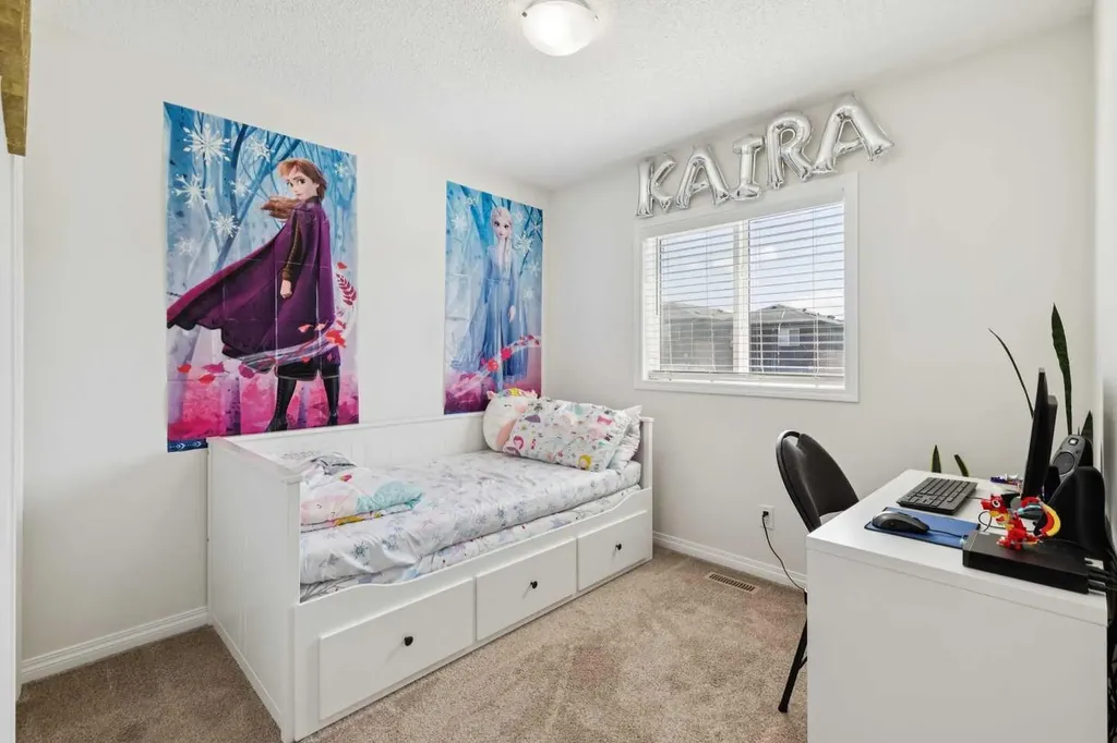 651 Savanna Landing NE Calgary AB T3J 2E4