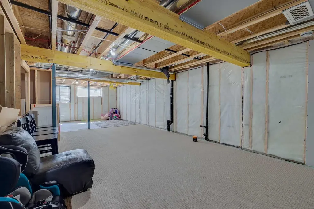 651 Savanna Landing NE Calgary AB T3J 2E4