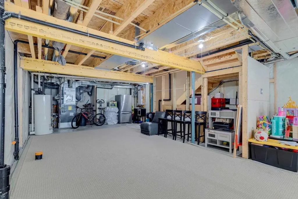 651 Savanna Landing NE Calgary AB T3J 2E4