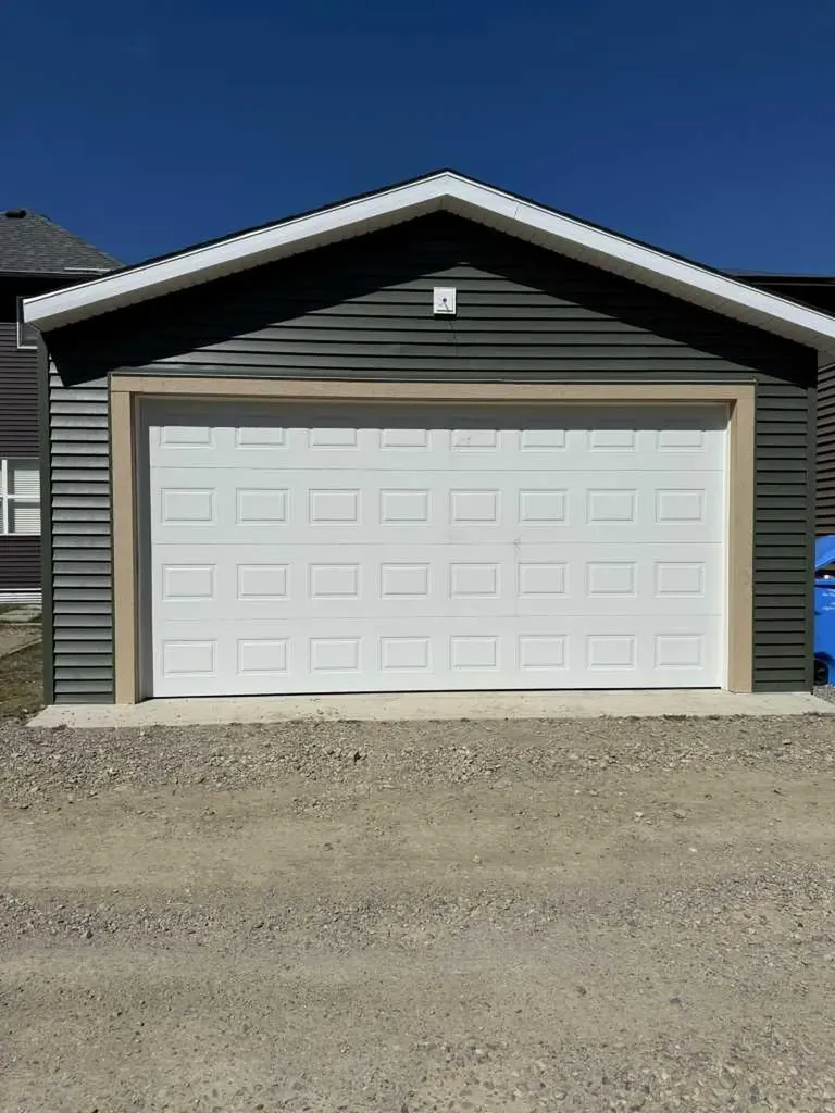 651 Savanna Landing NE Calgary AB T3J 2E4