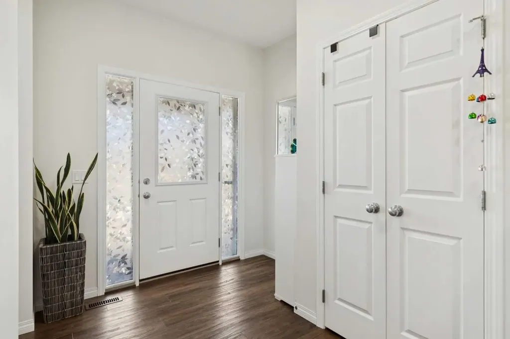 651 Savanna Landing NE Calgary AB T3J 2E4