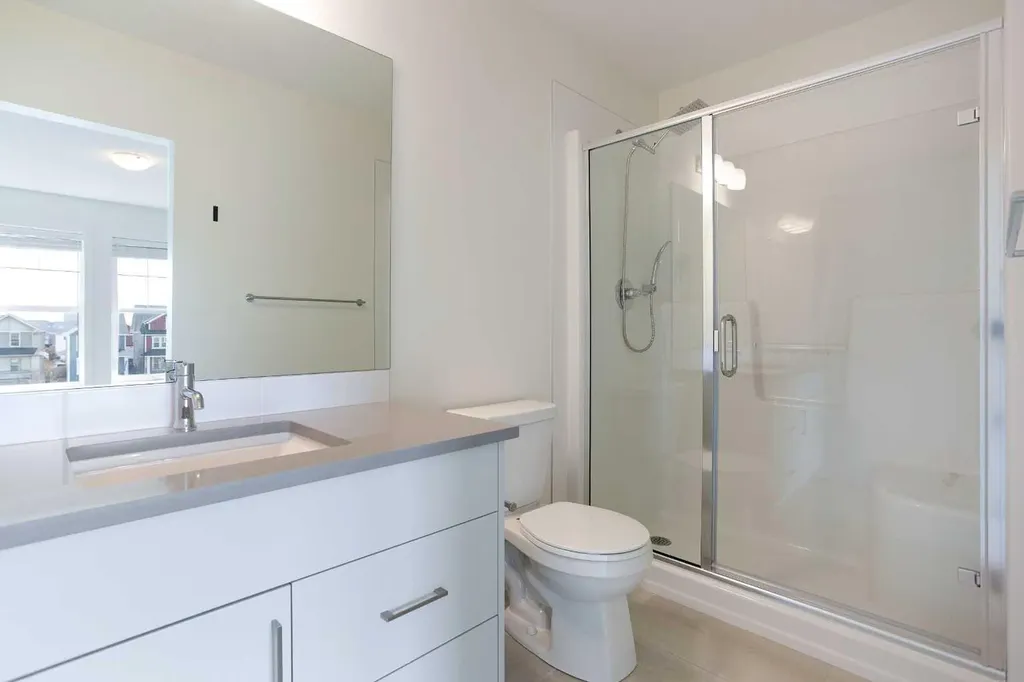 449 South Point Lane SW Airdrie AB T4B 5G8