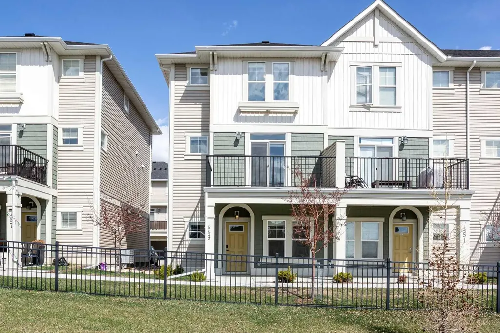 449 South Point Lane SW Airdrie AB T4B 5G8