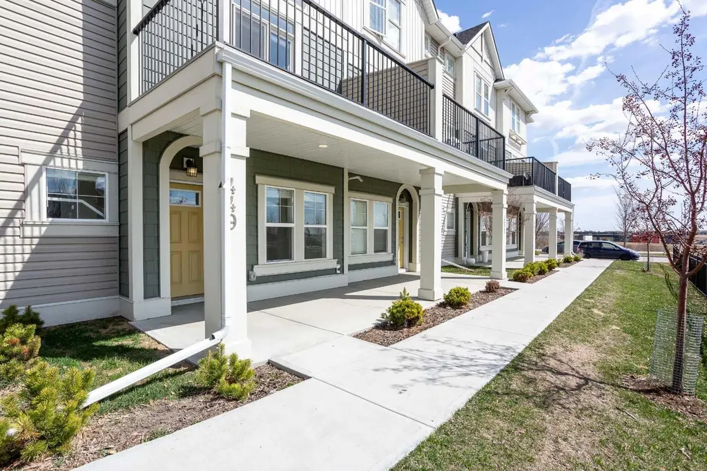 449 South Point Lane SW Airdrie AB T4B 5G8