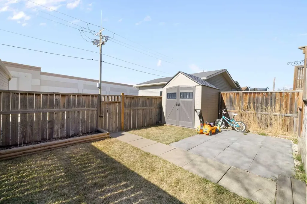 47 Covehaven Mews NE Calgary AB T3K 0E2