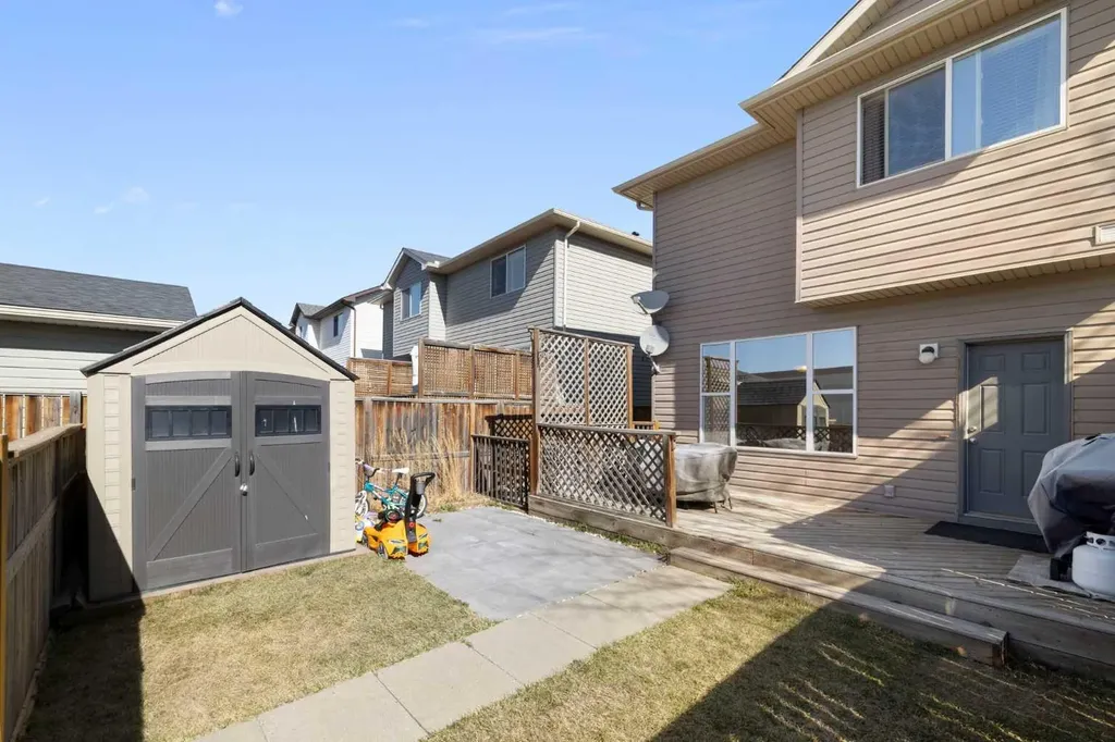 47 Covehaven Mews NE Calgary AB T3K 0E2
