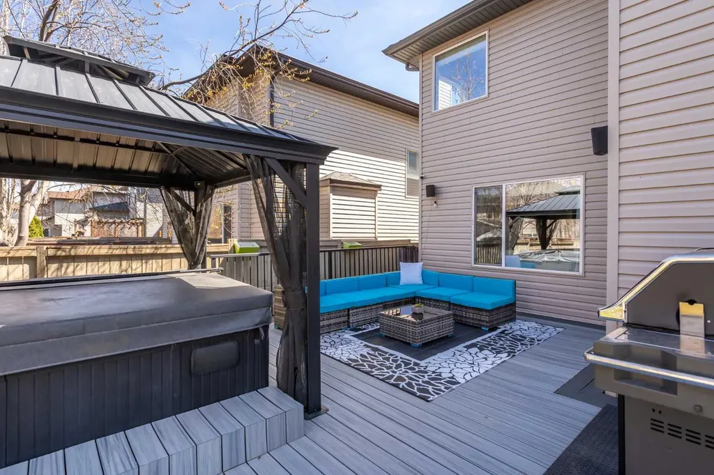 22 Brightondale Park SE Calgary AB T2Z4N7