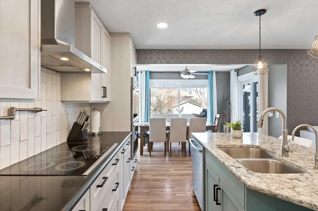 22 Brightondale Park SE Calgary AB T2Z4N7