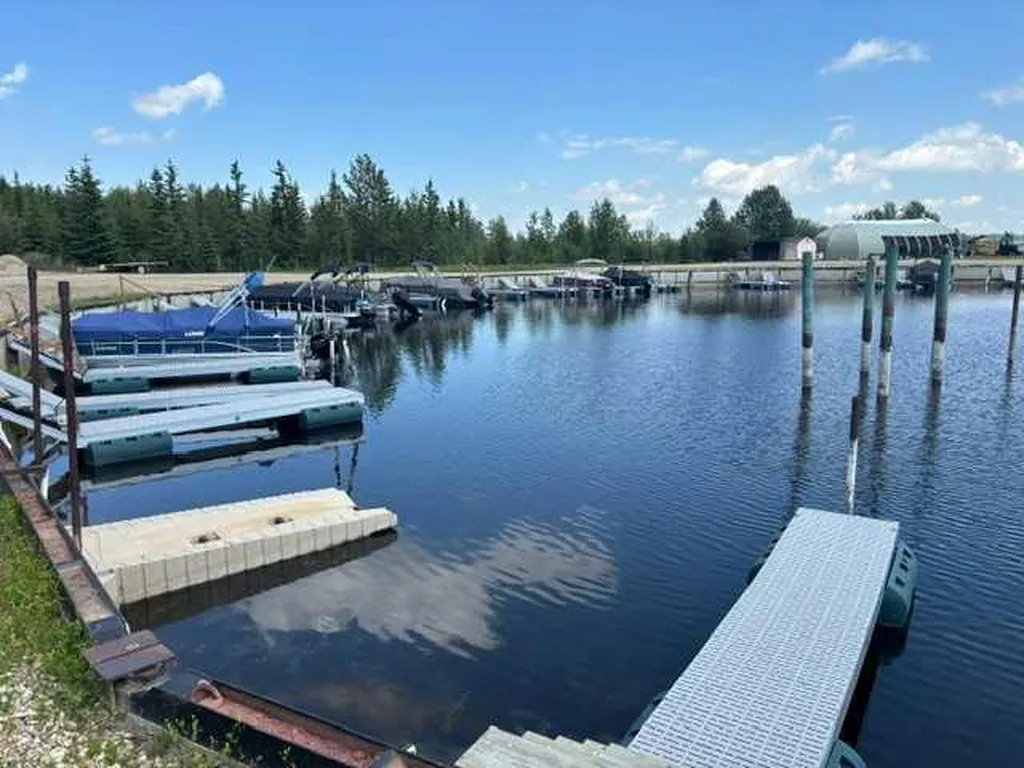 112 Bruhn Boulevard Rural Ponoka County AB T0C 2J0