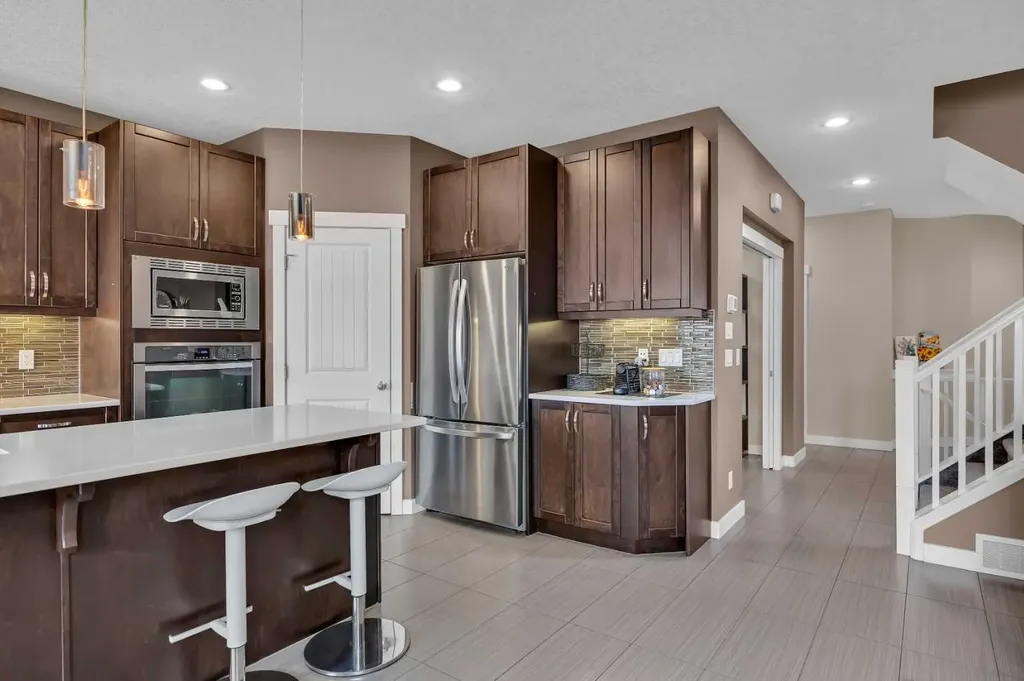 131 Sherwood Street NW Calgary AB T3R 0P1
