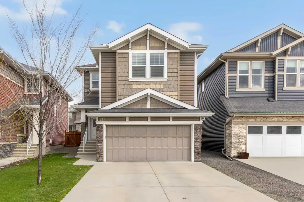 131 Sherwood Street NW Calgary AB T3R 0P1