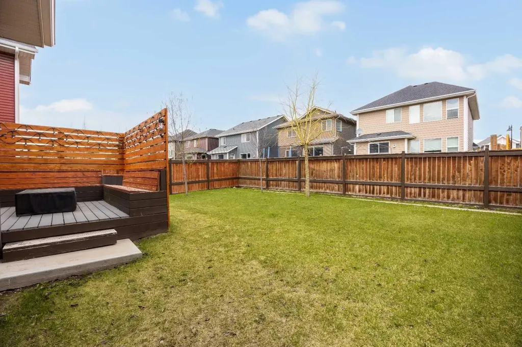 131 Sherwood Street NW Calgary AB T3R 0P1