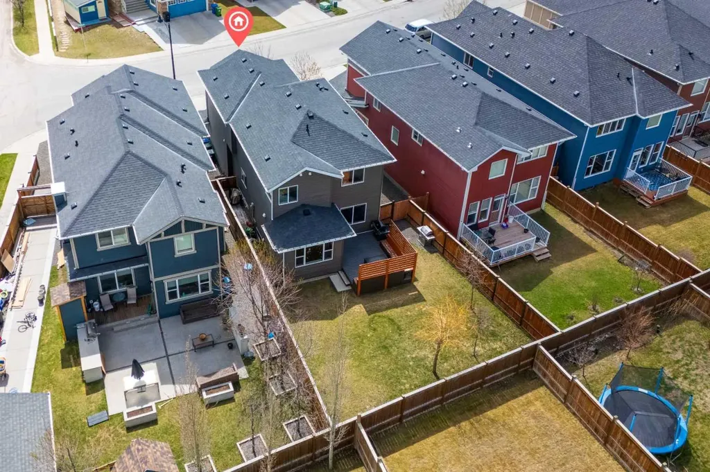 131 Sherwood Street NW Calgary AB T3R 0P1